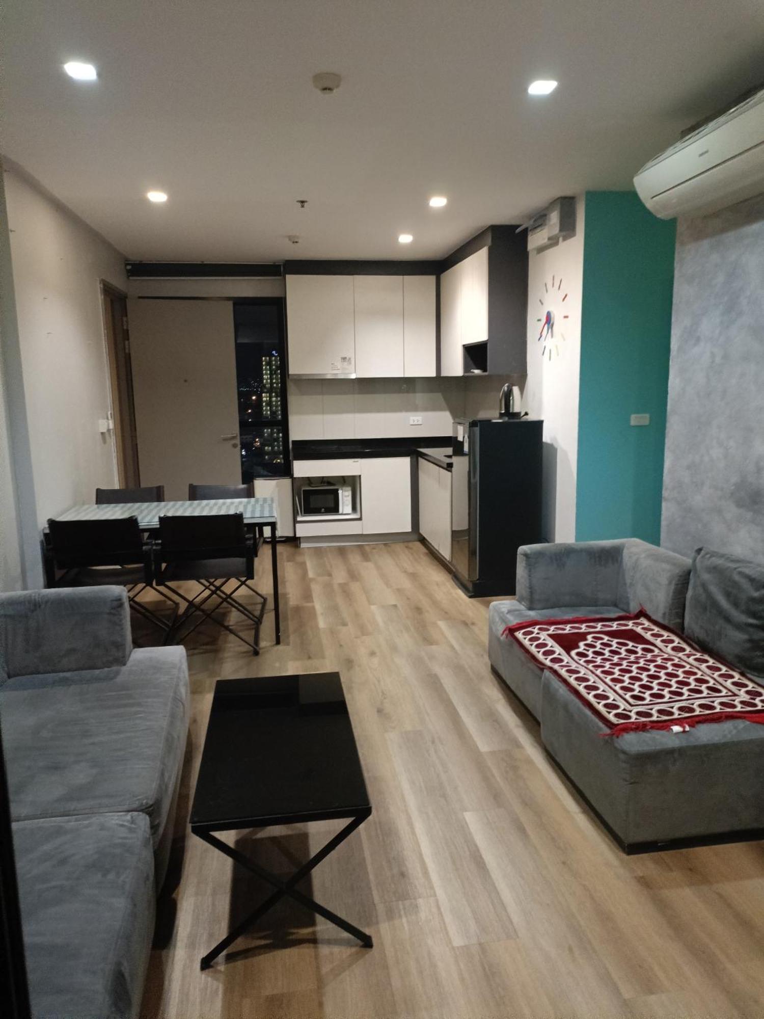 Apartmán The Base Pattaya By Feng Exteriér fotografie