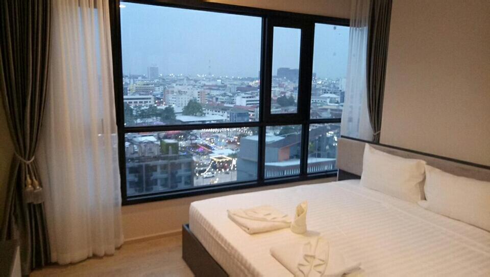 Apartmán The Base Pattaya By Feng Exteriér fotografie